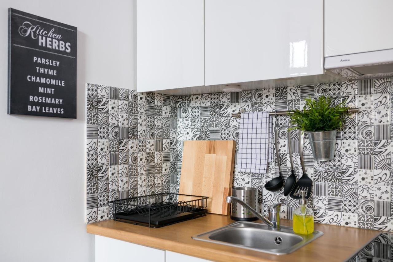 Discover Krakow Apartments - 5 Borowickiej St - Studio Next To Opera And Unity Centre Exteriér fotografie