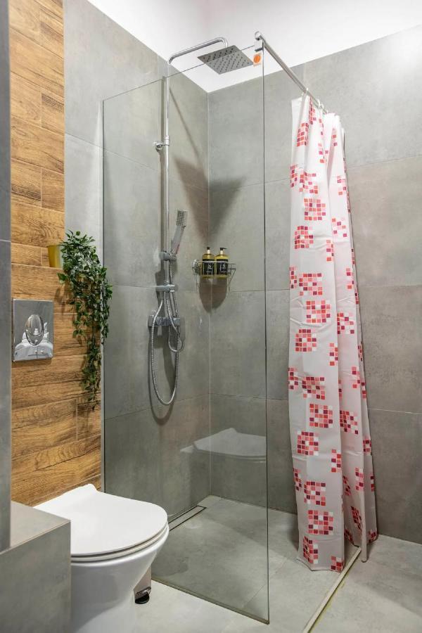 Discover Krakow Apartments - 5 Borowickiej St - Studio Next To Opera And Unity Centre Exteriér fotografie