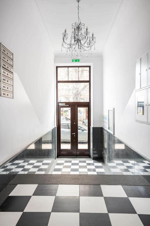 Discover Krakow Apartments - 5 Borowickiej St - Studio Next To Opera And Unity Centre Exteriér fotografie