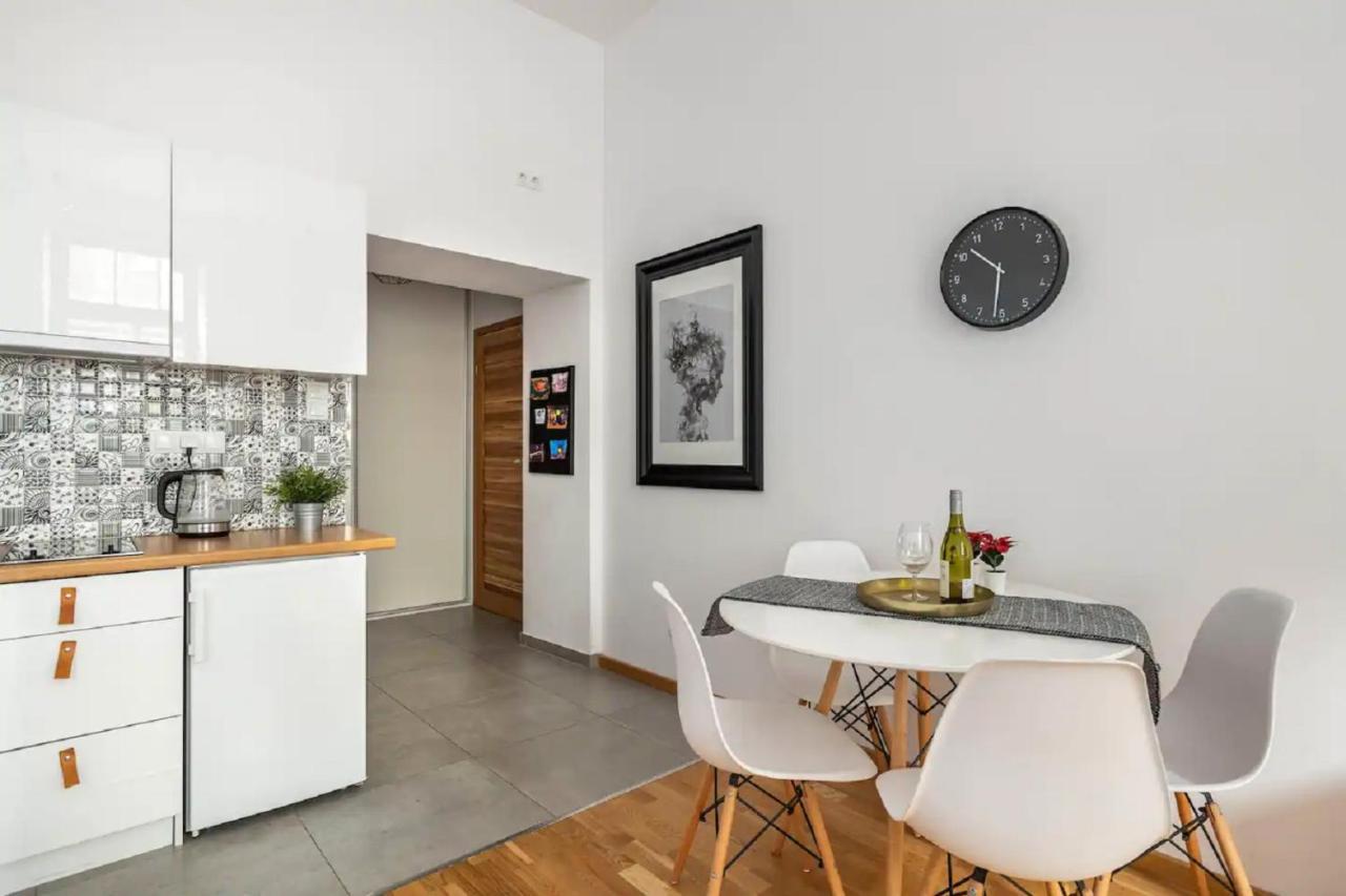 Discover Krakow Apartments - 5 Borowickiej St - Studio Next To Opera And Unity Centre Exteriér fotografie